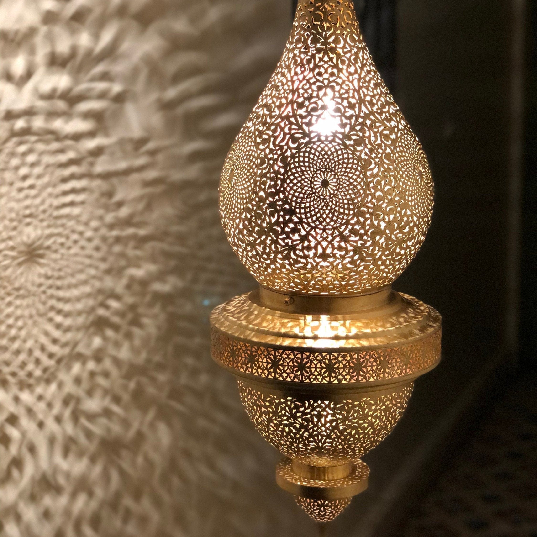 How Moroccan Pendant Lamps Add Warmth to Interiors